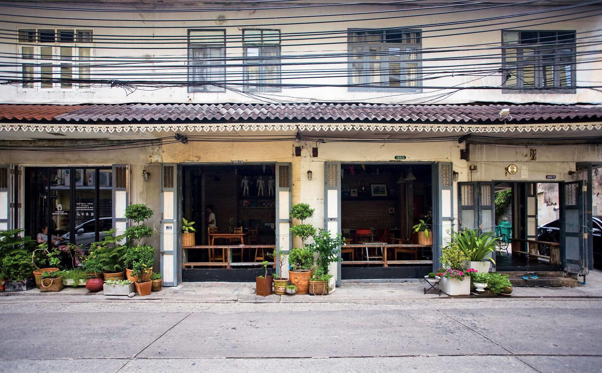 Here Hostel Bangkok Exterior photo